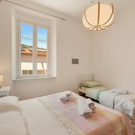 La Casa Accanto