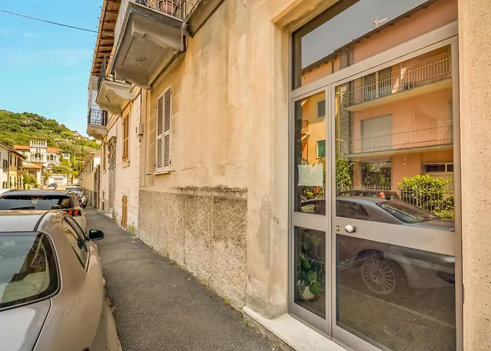 La Casa Accanto *